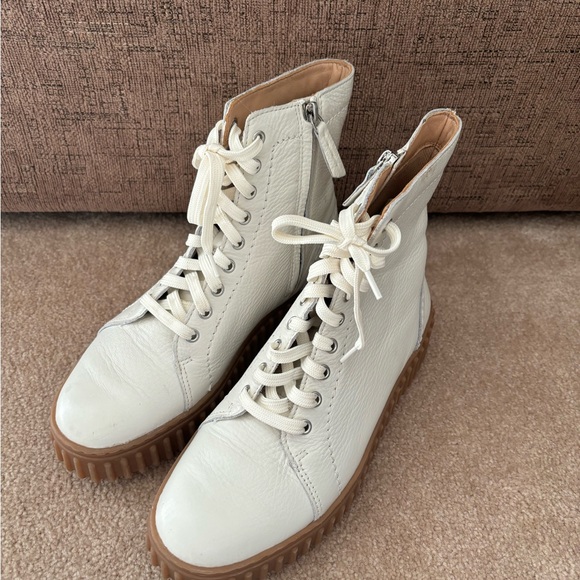 Clarks ladies Thornhill - lace up ankle boot - Picture 7 of 7